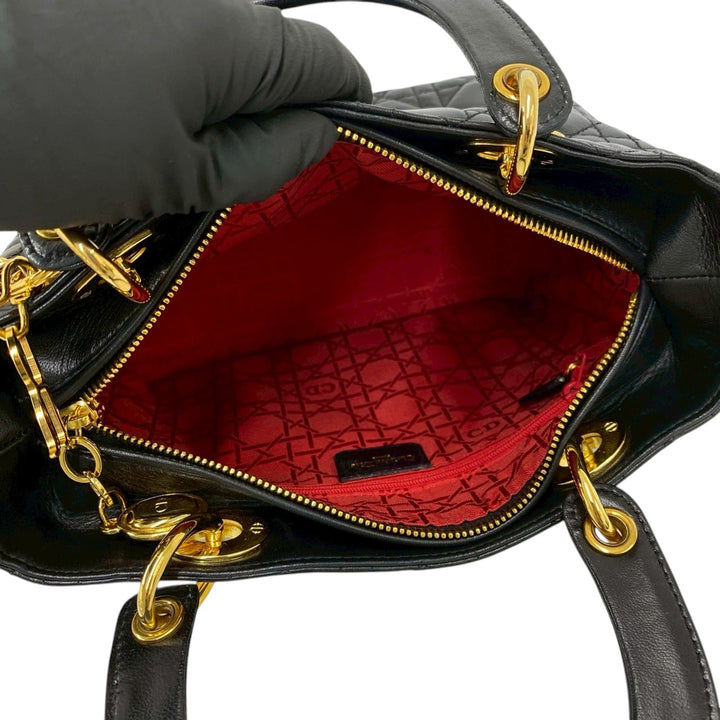 Dior Lady Dior Cannage Moyen Cuir d'agneau Noir – vue 3 – GABY PARIS