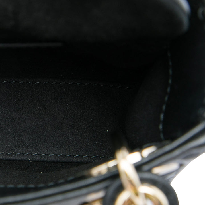 Dior Lady Dior Cannage Diamond Micro Cuir de veau Noir – vue 4 – GABY PARIS
