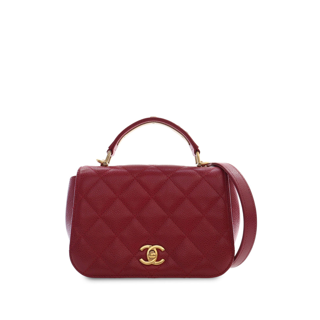 Chanel Sac à main Matelassé Carry Chic à rabat Mini Cuir d'agneau Rouge – vue principale – GABY PARIS
