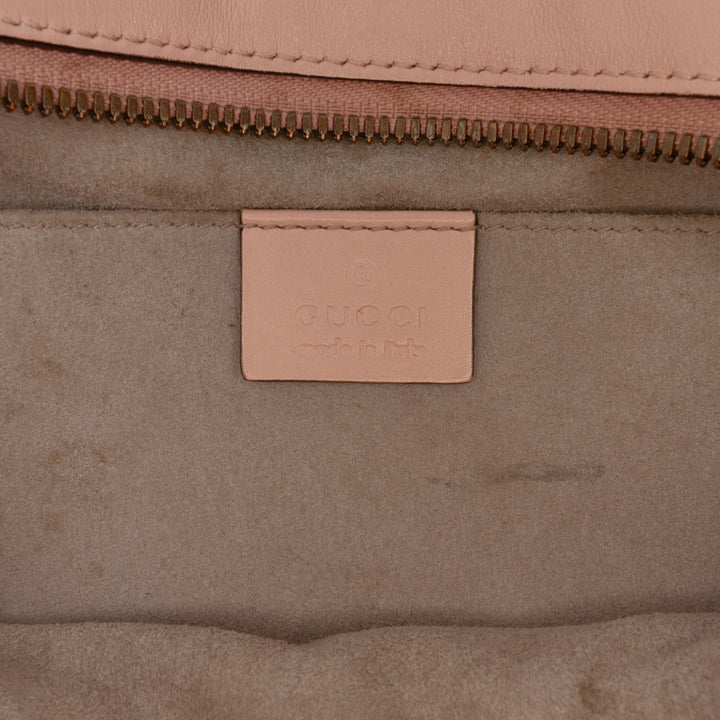 Gucci Small GG Marmont Matelasse Cuir de veau Sac porté croisé