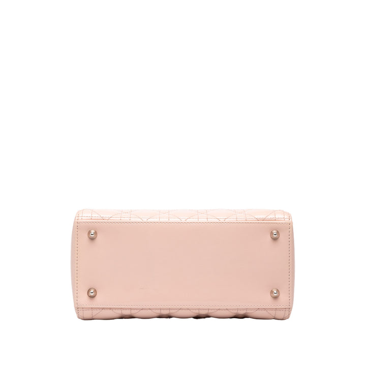 Dior Sac à main Lady Dior Cannage Moyen Rose – vue 3 – GABY PARIS