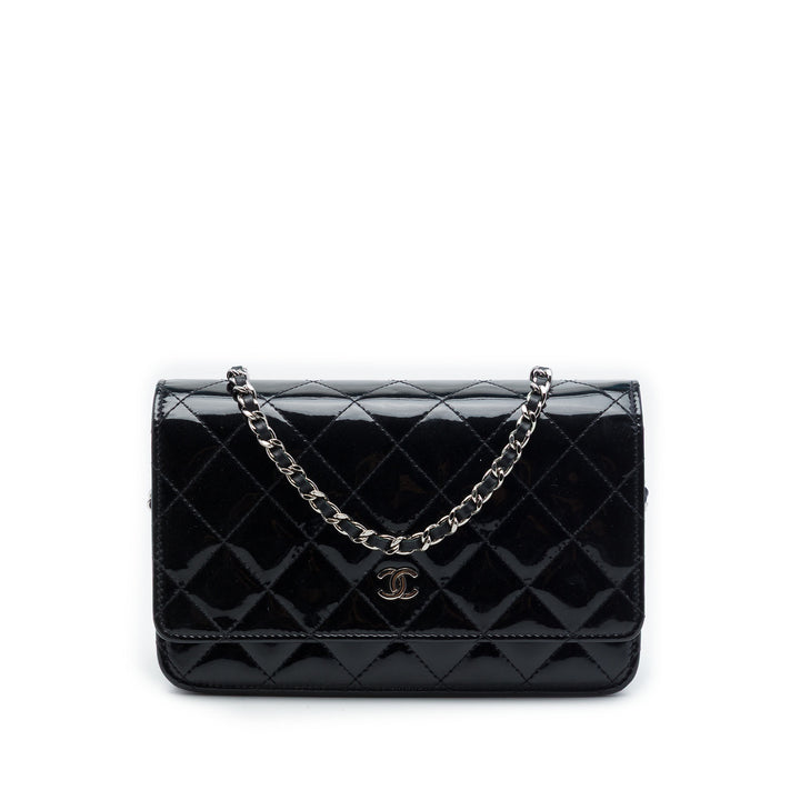 Chanel CC Matelassé Cuir verni Wallet on Chain