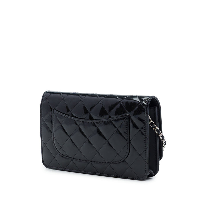Chanel CC Matelassé Cuir verni Wallet on Chain