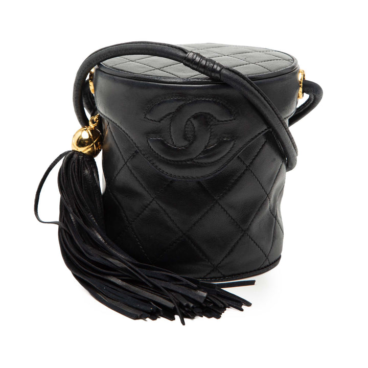 Chanel Mini Matelassé Cuir d’agneau Canteen Pompon Vanity