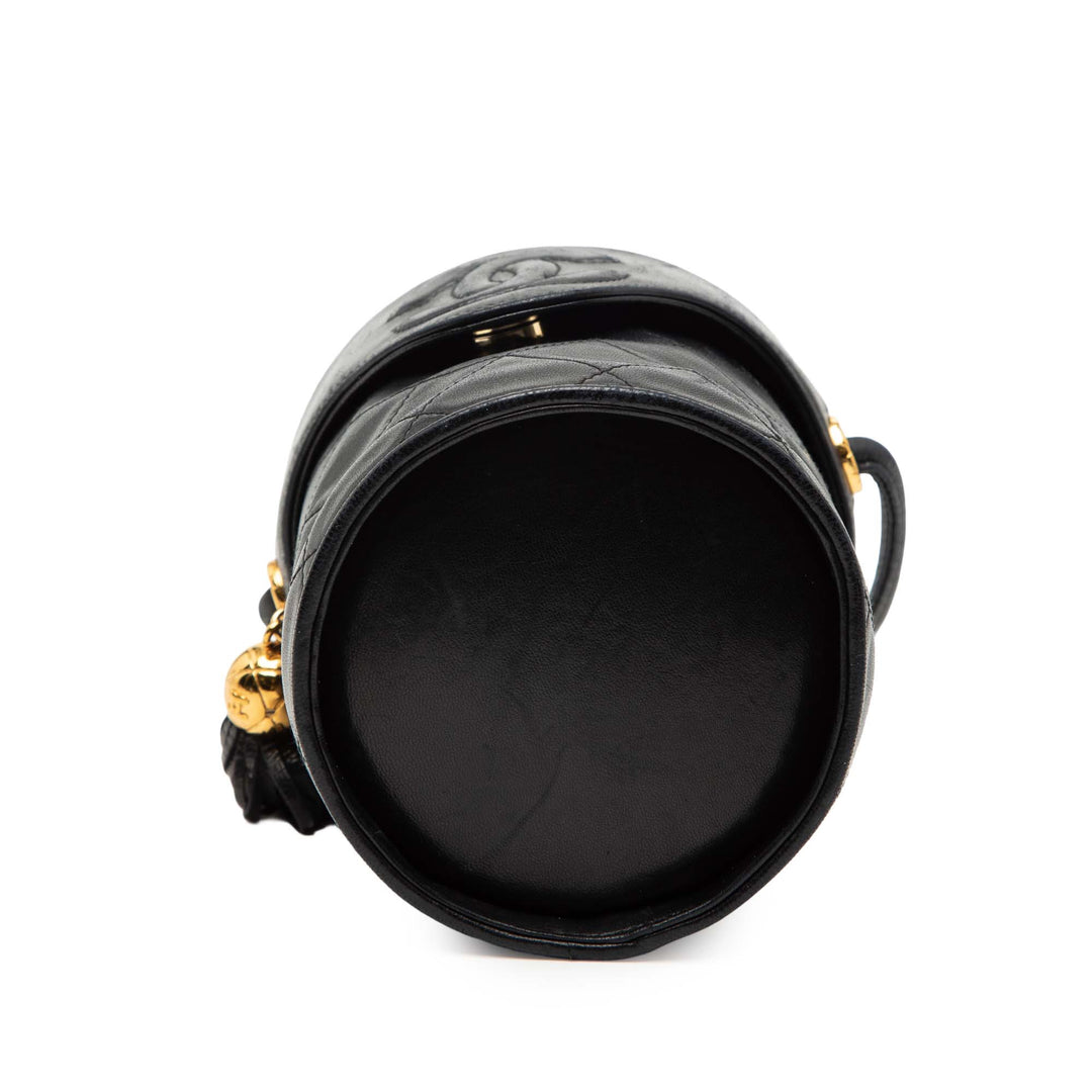 Chanel Mini Matelassé Cuir d’agneau Canteen Pompon Vanity