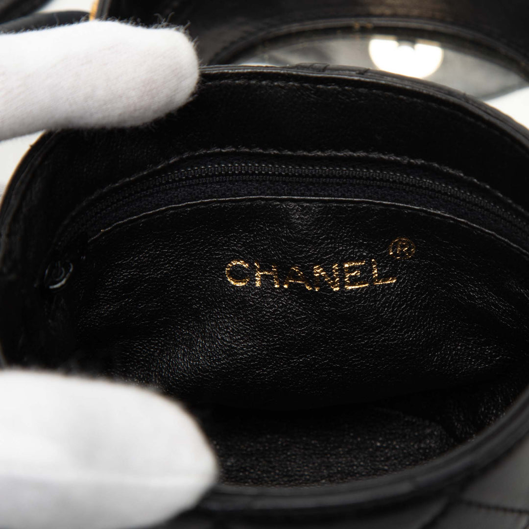 Chanel Mini Matelassé Cuir d’agneau Canteen Pompon Vanity