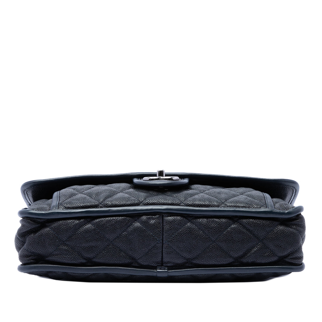 Chanel Matelassé French Riviera à rabat Moyen Cuir caviar