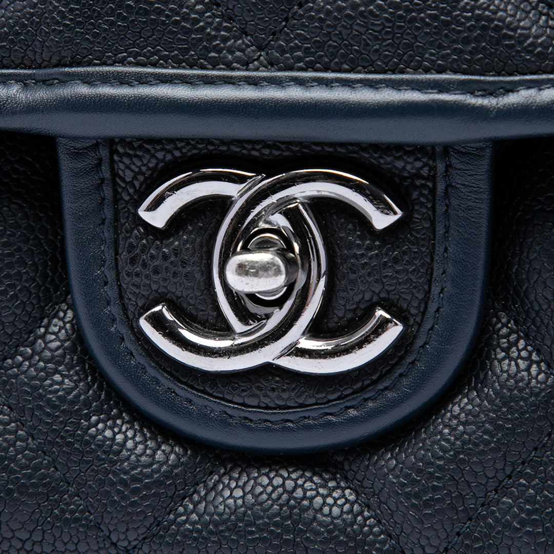 Chanel Matelassé French Riviera à rabat Moyen Cuir caviar