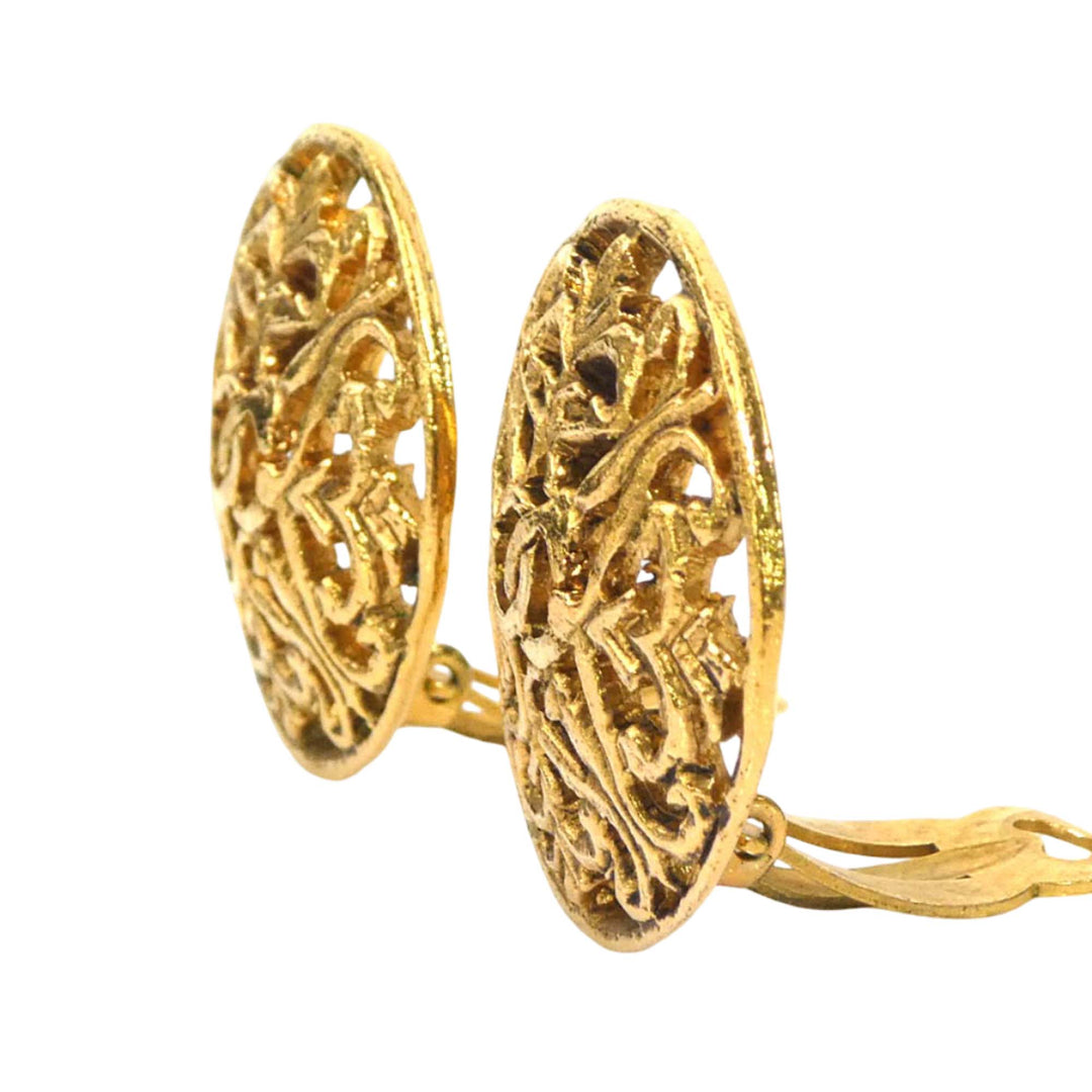 Chanel CC plaqué Filigree Rond À clip Boucles d'oreilles Doré – vue 6 – GABY PARIS