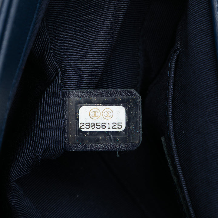 Chanel Mini Matelassé Cuir d’agneau In The Loop à rabat – GABY PARIS Authentique