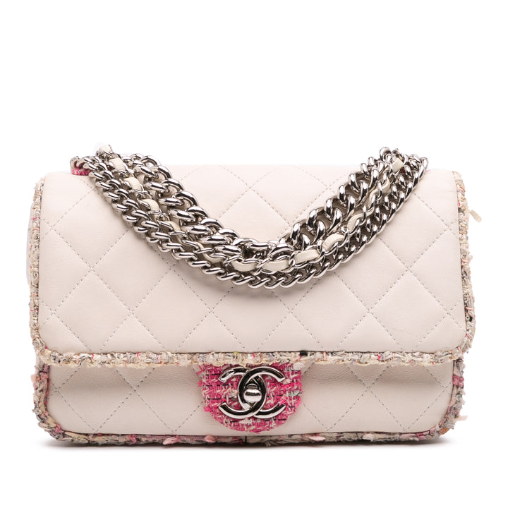 Chanel Quilted Cuir d’agneau and Tweed Elegant Trim Flap Blanc – GABY PARIS Authentique