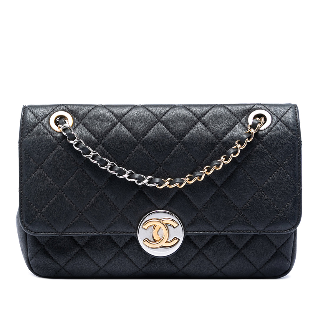 Chanel Matelassé Cuir d’agneau Turn et Lock à rabat
