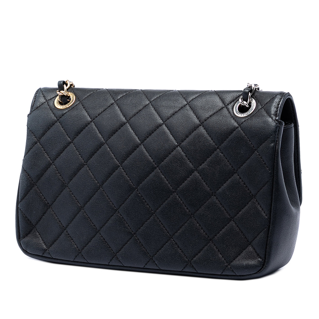 Chanel Matelassé Cuir d’agneau Turn et Lock à rabat