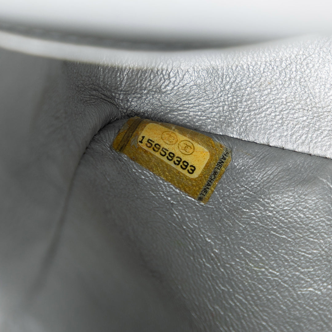 Chanel Medium Classic Iridescent Cuir d’agneau Double rabat