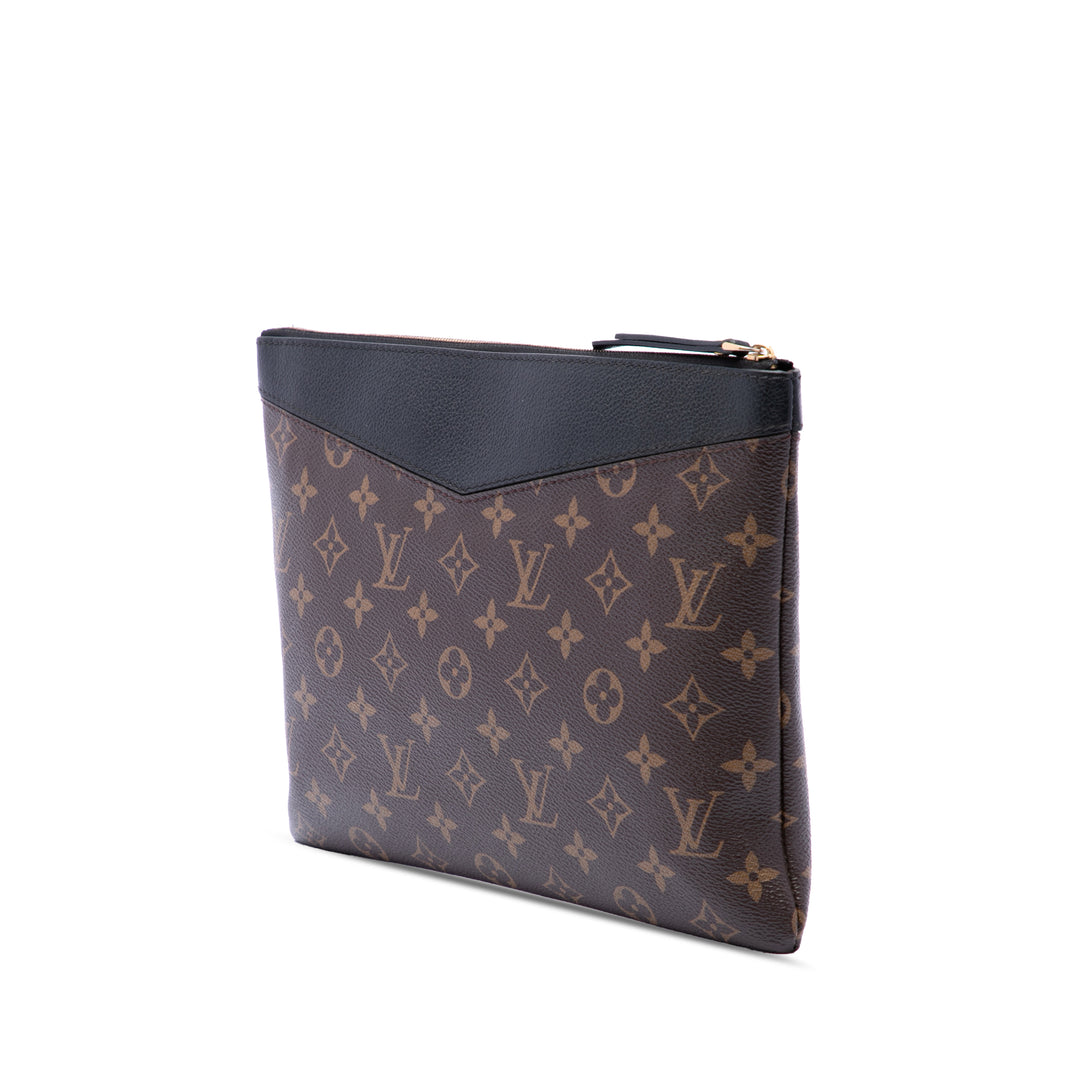 Louis Vuitton Monogram Daily Pochette