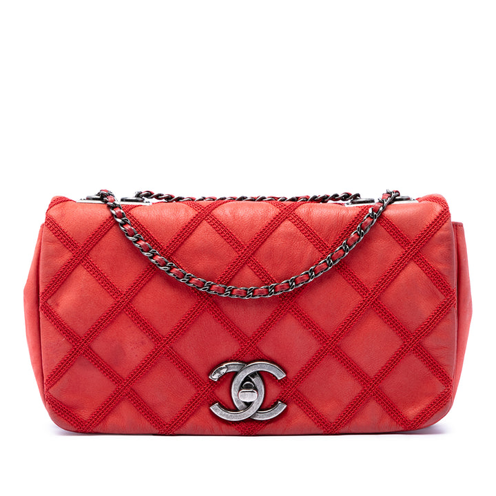 Chanel Small Nubuck Diamond Stitch Chain à rabat