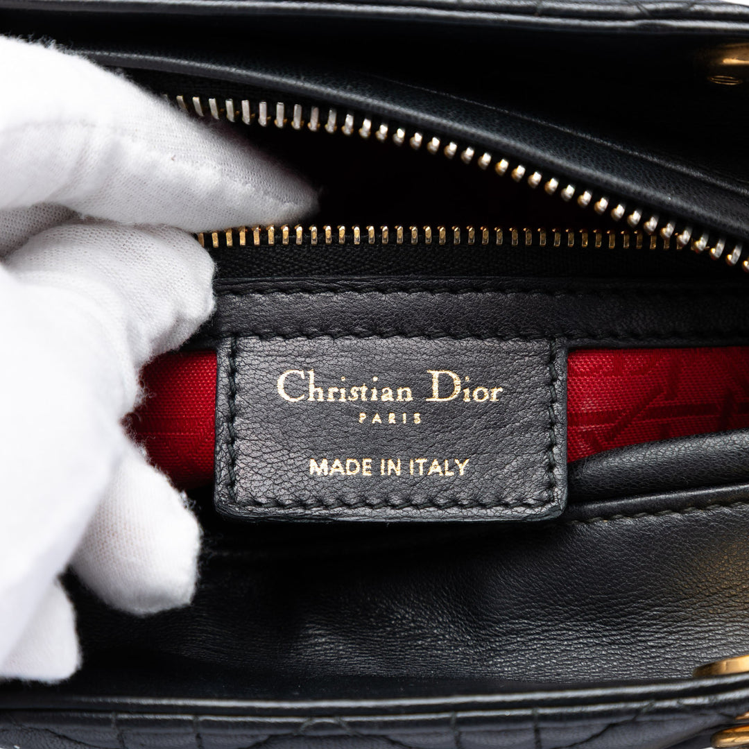 Dior Medium Cuir d’agneau Cannage Lady Dior