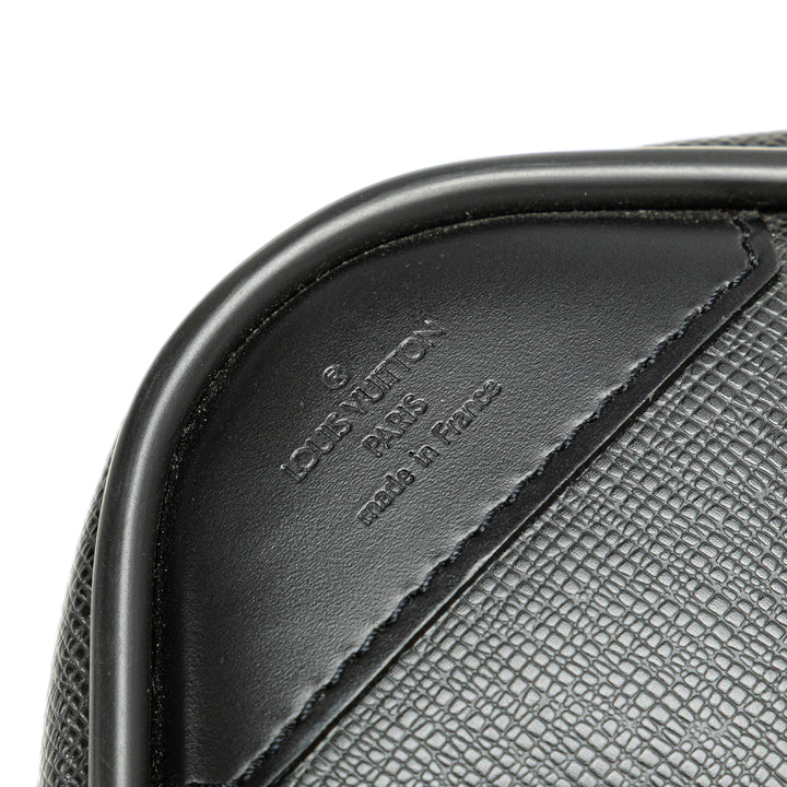 Taiga Satellite 53 Luggage Black - Gaby Paris