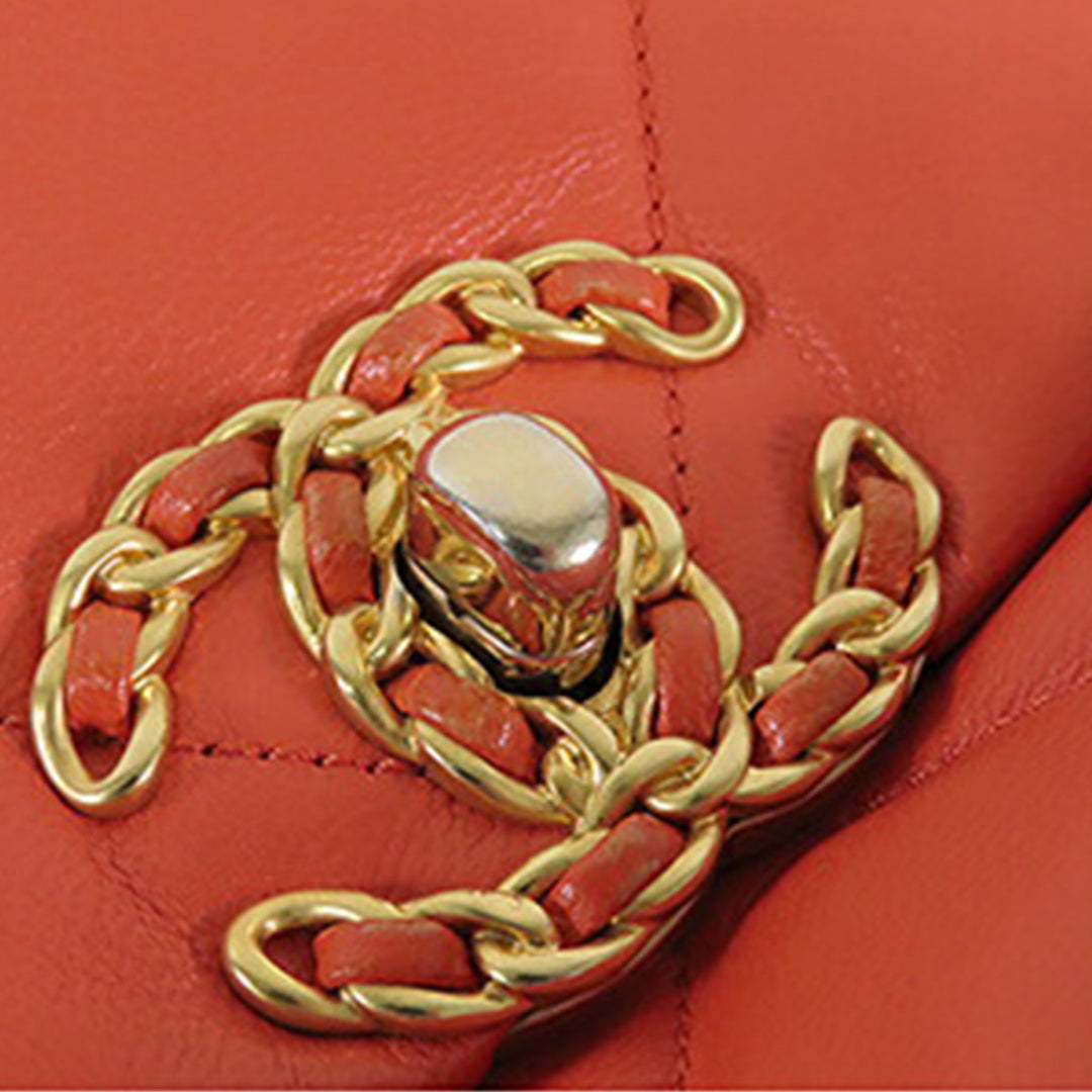 Chanel Medium Cuir d’agneau 19 à rabat – GABY PARIS Authentique