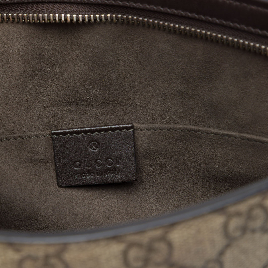 Gucci Pochette Web GG Supreme Beige – vue 5 – GABY PARIS