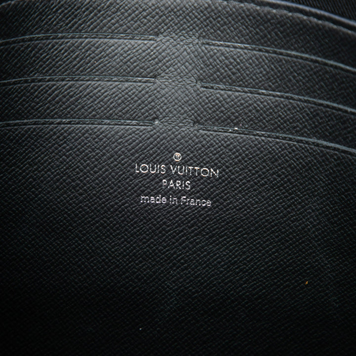Louis Vuitton Damier Graphite Pixel Pochette Voyage MM