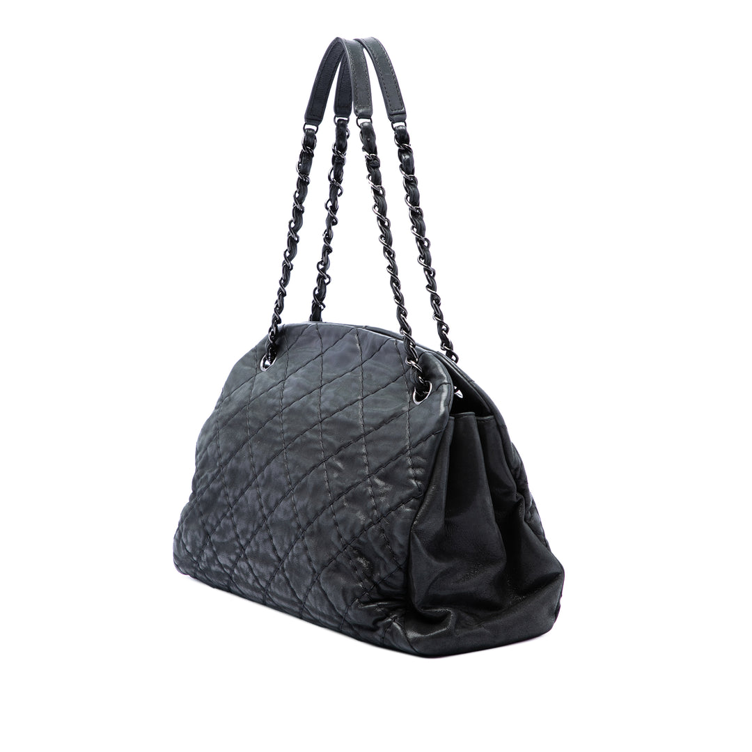 Chanel Matelassé Irisé Just Mademoiselle Grand Cuir de veau Noir