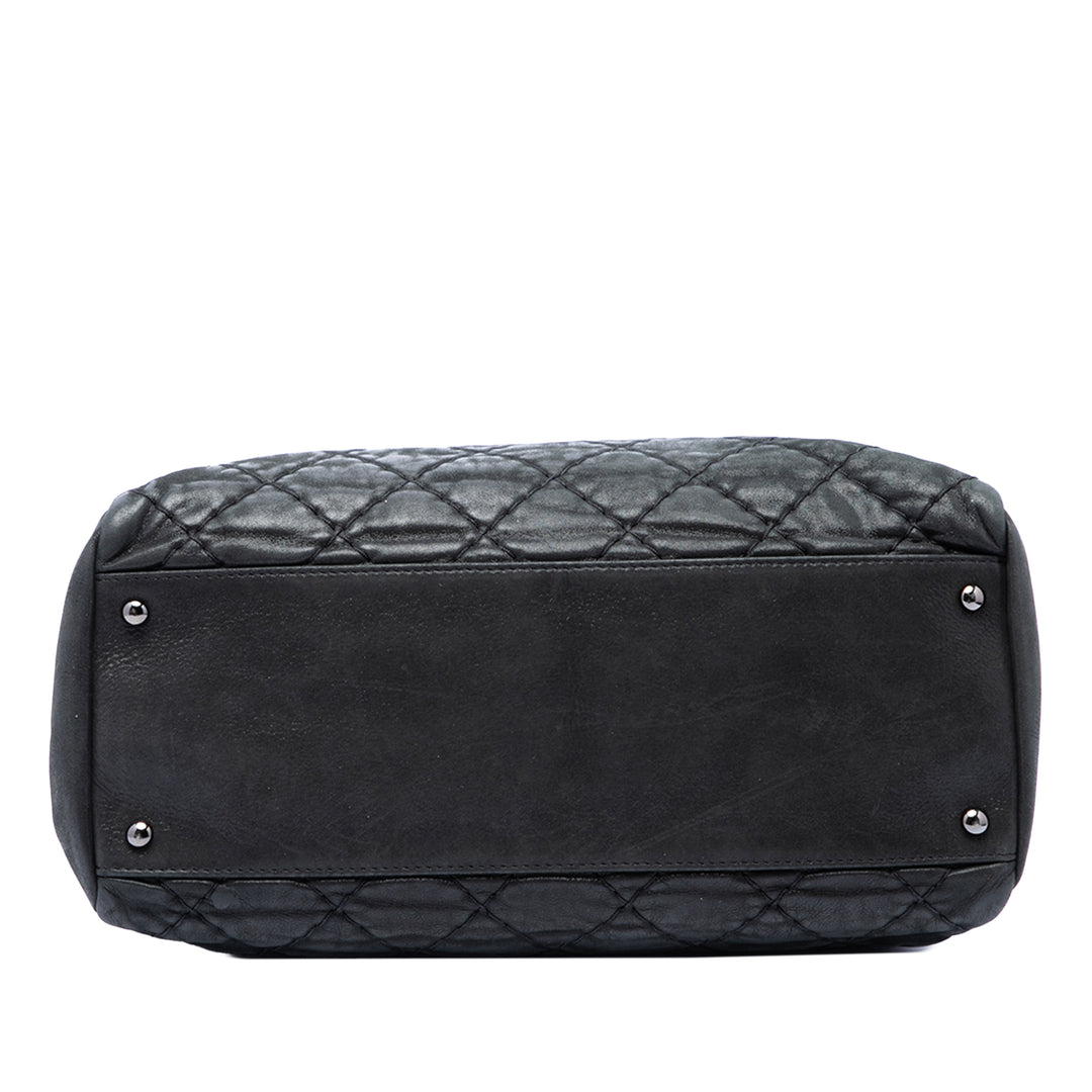 Chanel Matelassé Irisé Just Mademoiselle Grand Cuir de veau Noir
