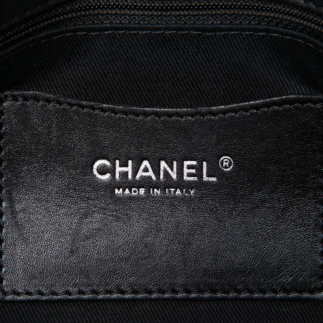 Chanel Matelassé Irisé Just Mademoiselle Grand Cuir de veau Noir