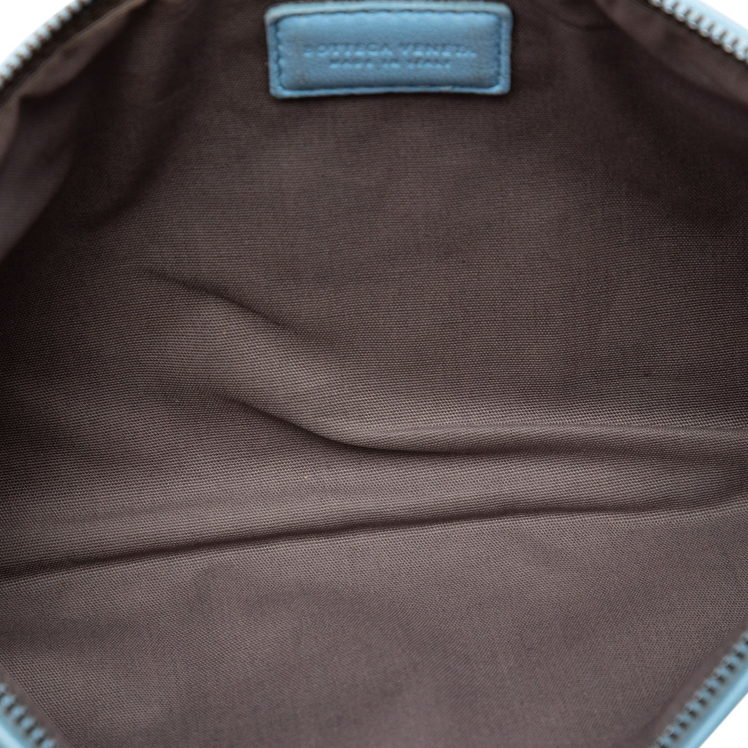 Intrecciato Zippé Pochette Klein Nappaleder Blau