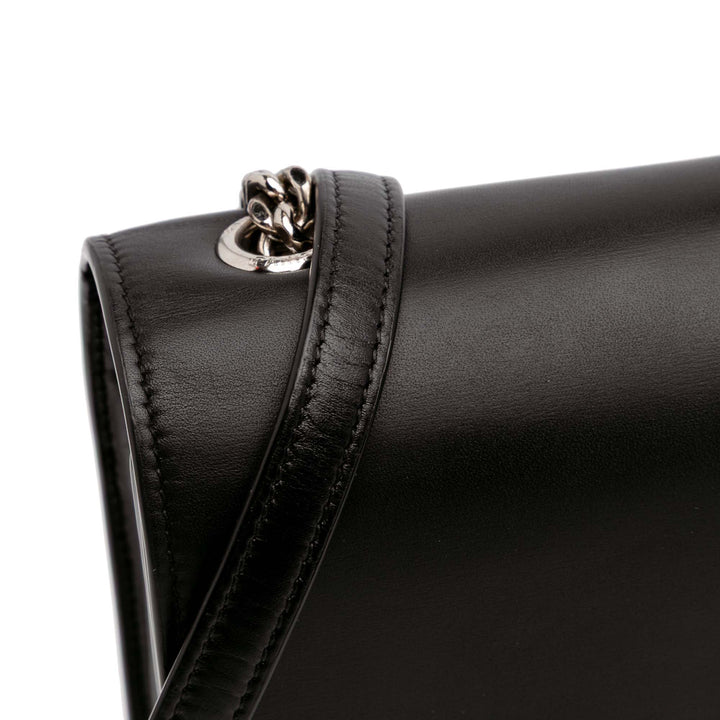Saint Laurent Medium Studded Cuir de veau Monogram Sulpice Sac porté croisé Noir