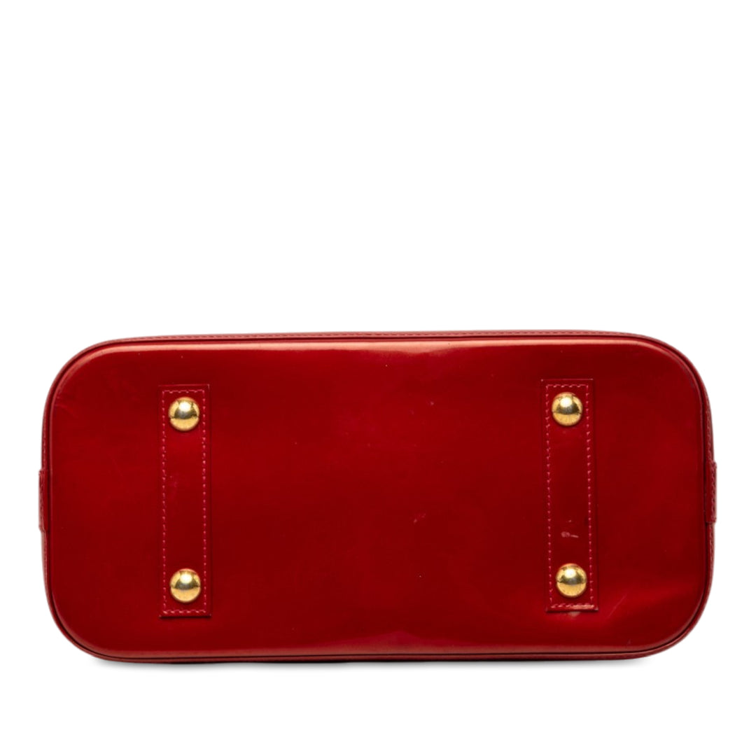 Louis Vuitton Alma PM Cuir verni Monogram Rouge – vue 3 – GABY PARIS