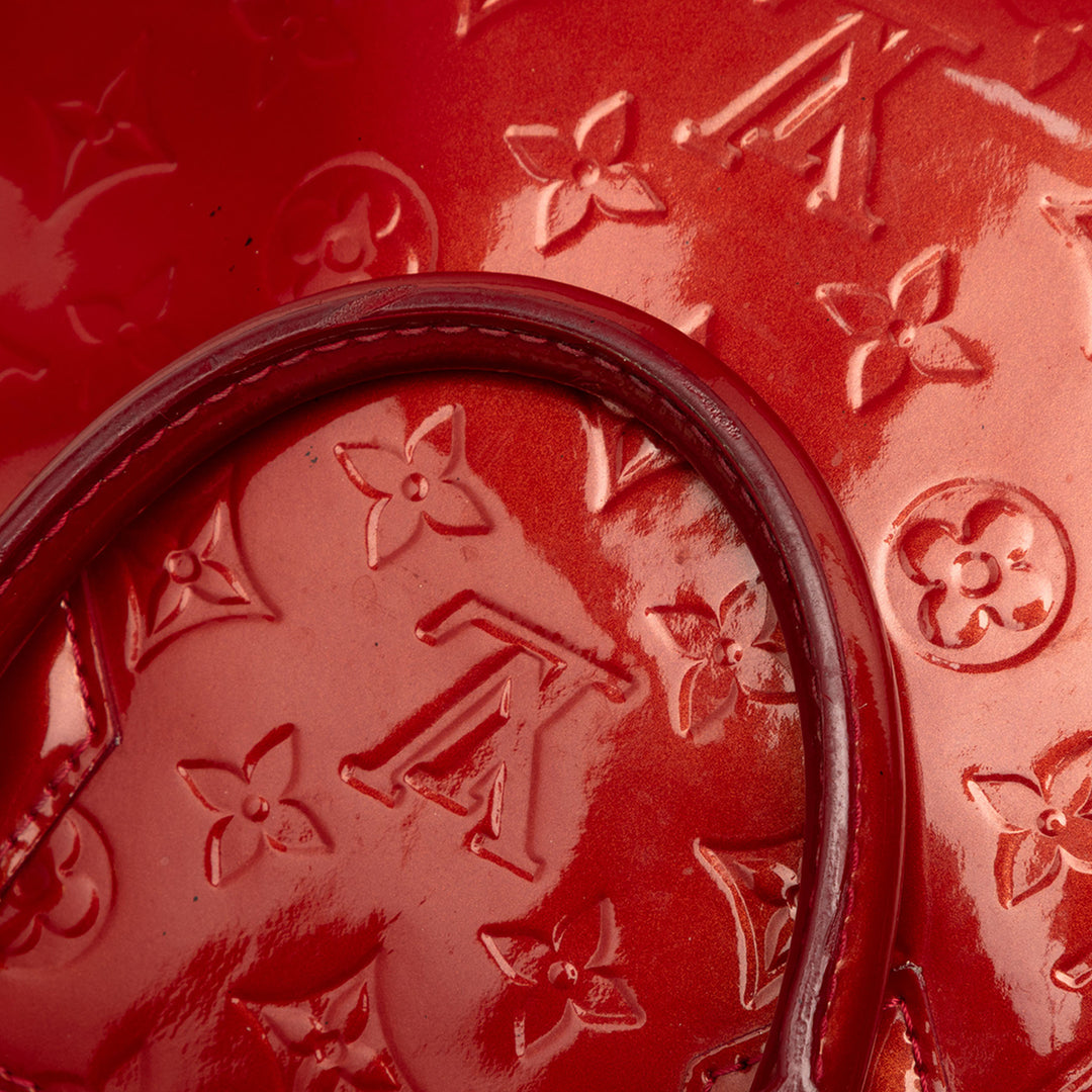 Louis Vuitton Alma PM Cuir verni Monogram Rouge – vue 8 – GABY PARIS