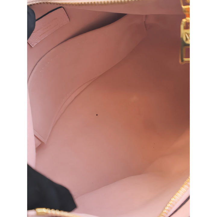Louis Vuitton Sac à main Giant Empreinte By The Pool Marshmallow Monogram PM Rose – vue 4 – GABY PARIS