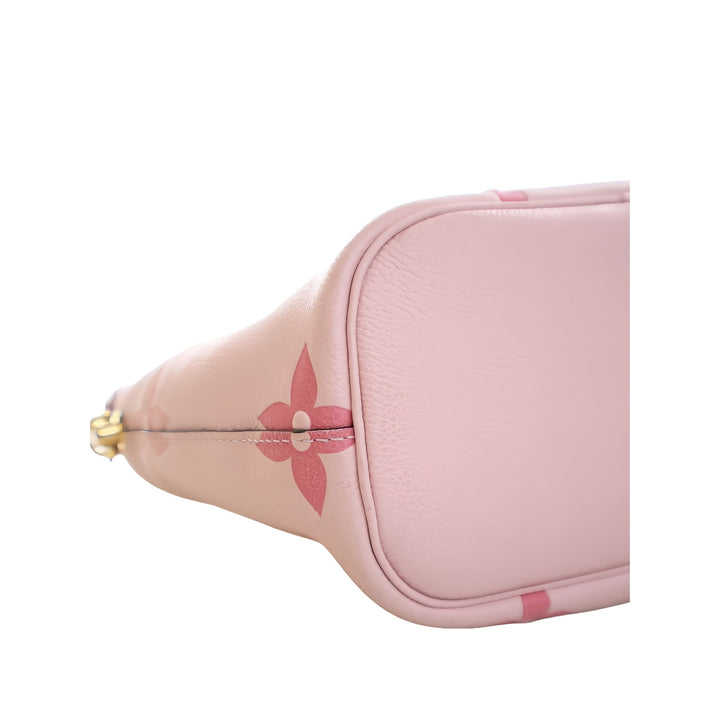 Louis Vuitton Sac à main Giant Empreinte By The Pool Marshmallow Monogram PM Rose – vue 8 – GABY PARIS