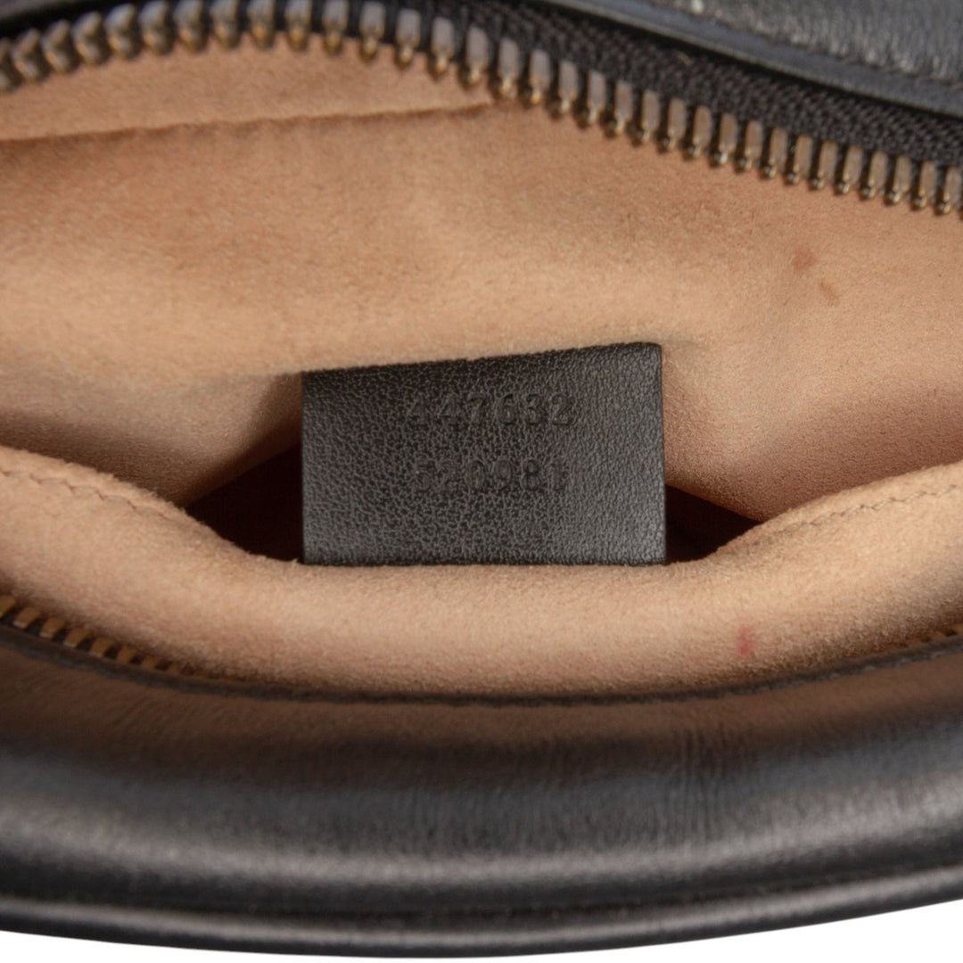 Gucci Small GG Marmont Matelasse Cuir Sac porté croisé