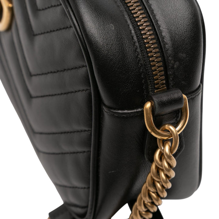 Gucci Small GG Marmont Matelasse Cuir Sac porté croisé