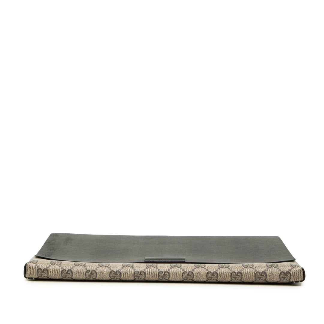 Pochette Grand GG Supreme Beige