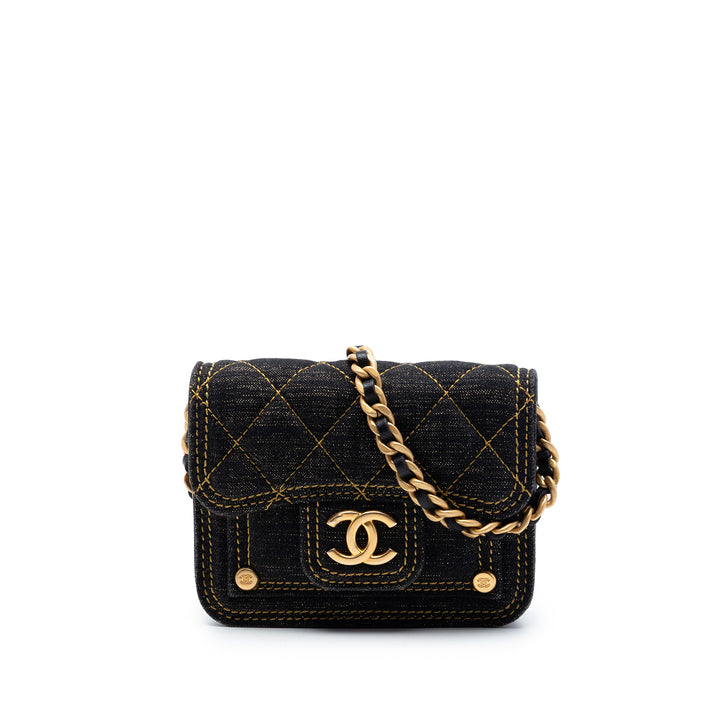 Chanel Mini Matelassé Jean Double You Card Holder avec chaîne