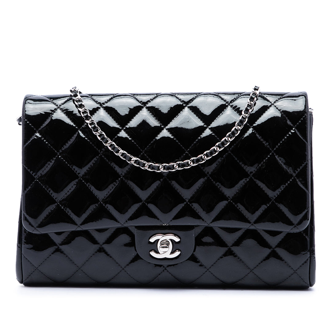 Chanel CC Matelassé à rabat Pochette avec chaîne Noir – vue principale – GABY PARIS