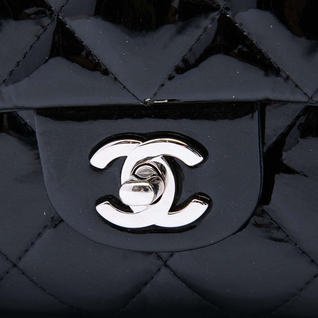 Chanel CC Matelassé à rabat Pochette avec chaîne Noir – vue 5 – GABY PARIS