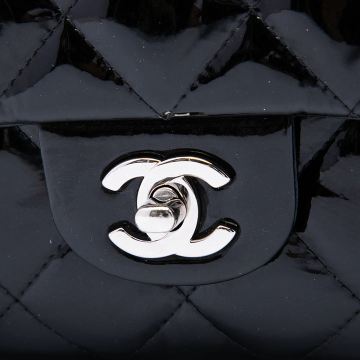Chanel CC Matelassé à rabat Pochette avec chaîne Noir – vue 5 – GABY PARIS