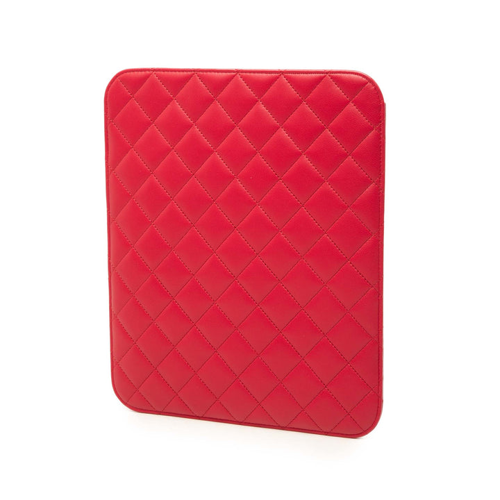 Chanel Étui CC Matelassé Ipad Cuir d'agneau Rouge – vue 2 – GABY PARIS