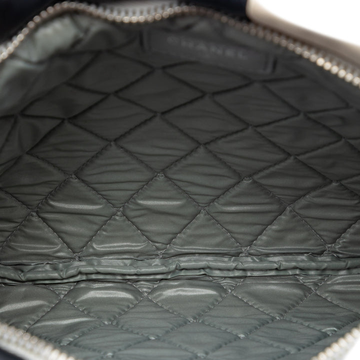 Matelassé Colorblock Patchwork O Étui Pochette Grand Cuir d'agneau Argenté