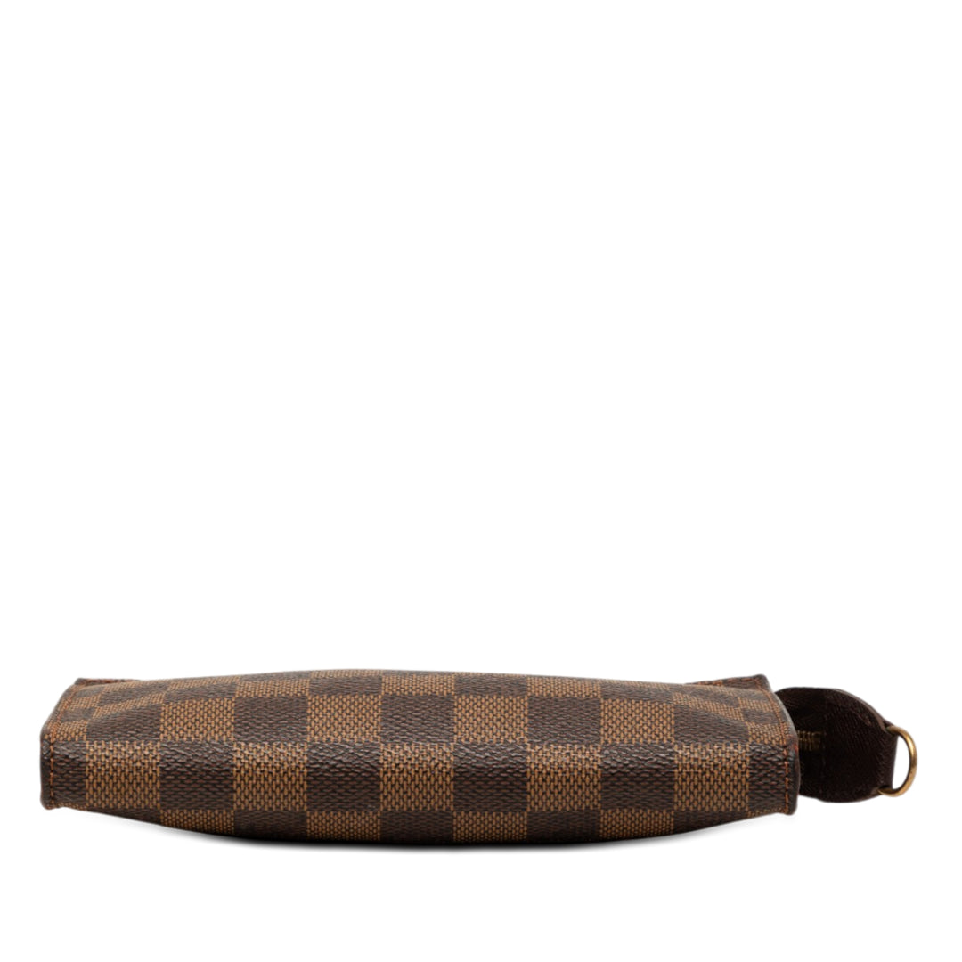 Louis Vuitton Damier Ebene Marais Pochette