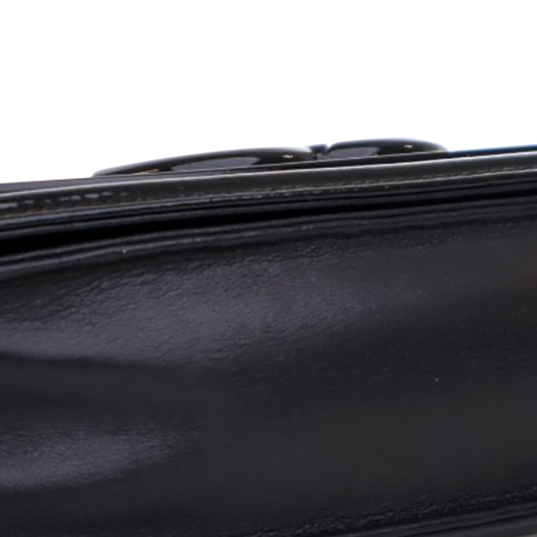 Patent and Acrylic Striped Boy Brick Horizontal Flap Black - Gaby Paris
