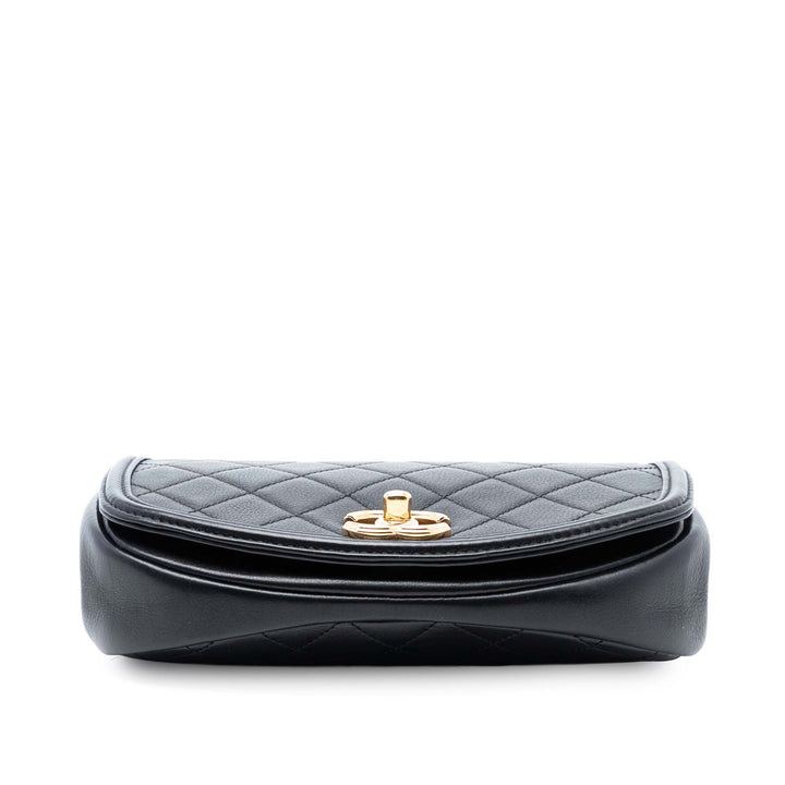 Chanel Small Matelassé Cuir de veau Underline à rabat