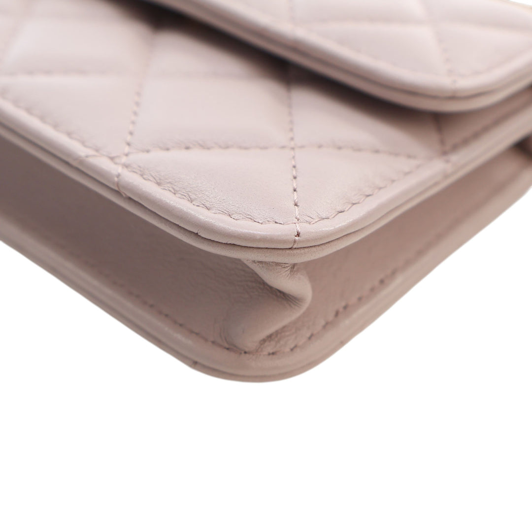 Perle Crush Pochette avec chaîne Mini Cuir d'agneau Rose