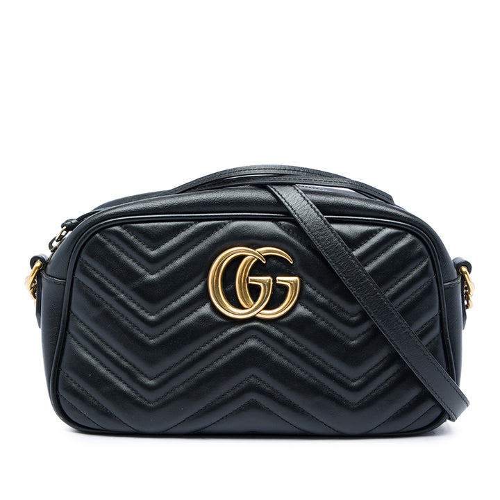 Gucci Sac bandoulière GG Marmont Matelasse Petit Cuir de veau Noir – vue principale – GABY PARIS
