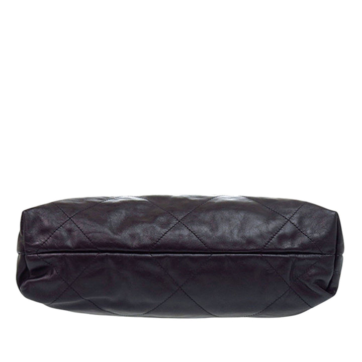 Chanel Small Matelassé brillant Cuir de veau 22 Sac à main
