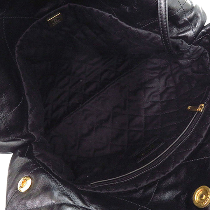 Chanel Small Matelassé brillant Cuir de veau 22 Sac à main
